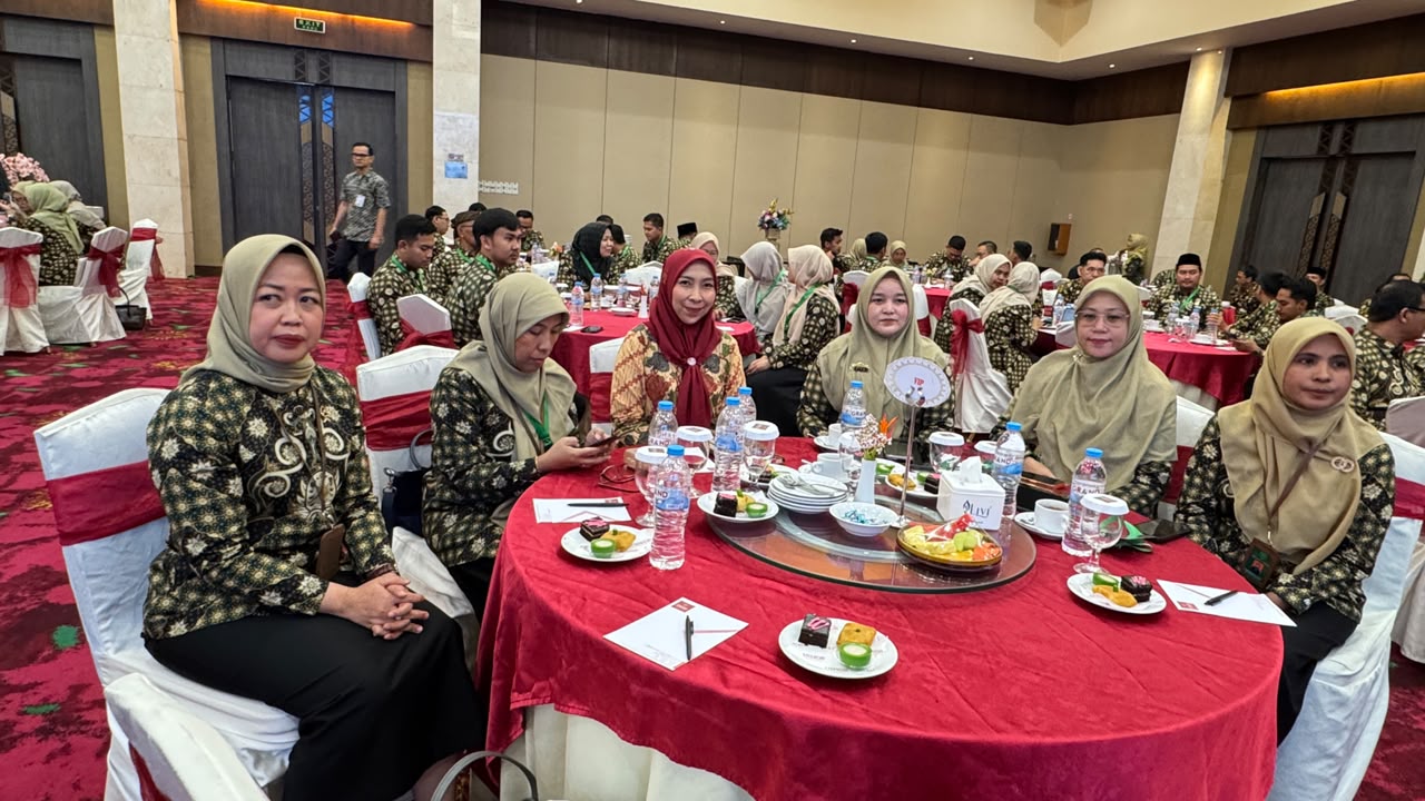Ketua, Wakil Ketua, dan Hakim Pengadilan Agama Gedong Tataan Ikuti Pembinaan dan Diskusi Hukum IKAHI PTA Bandar Lampung tentang Kewarisan di Era Digital