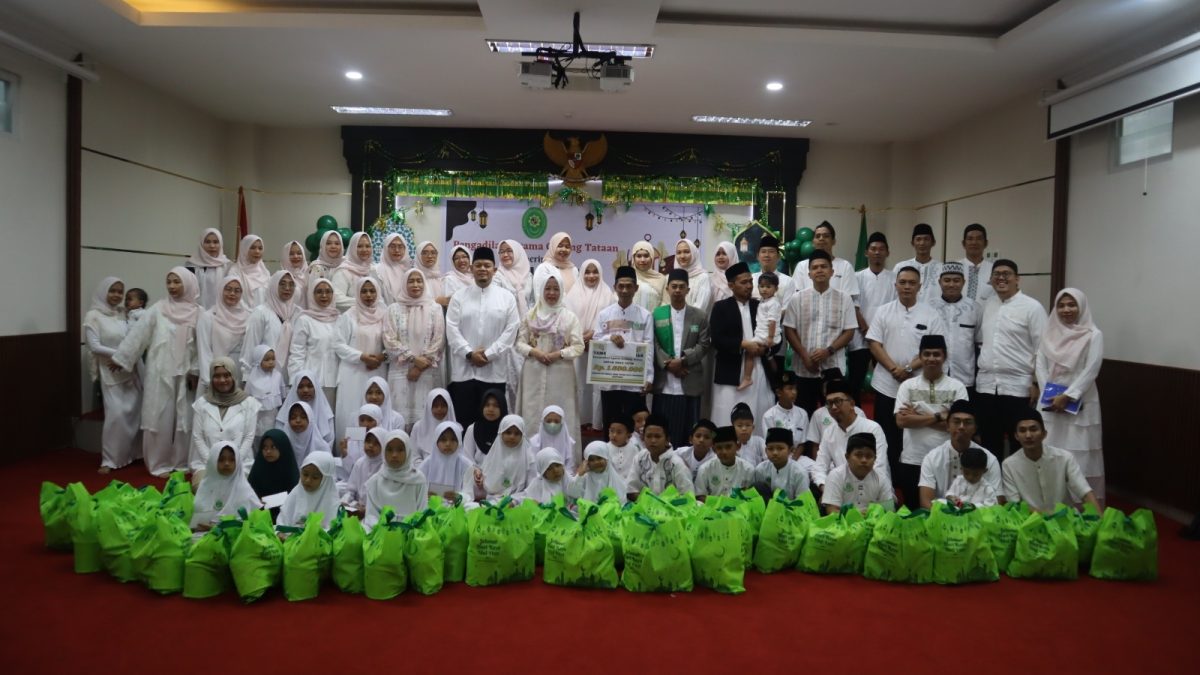 Hangatnya Ramadhan di PA Gedong Tataan: Khataman Al-Qur'an, Santunan Anak Yatim, hingga Buka Bersama