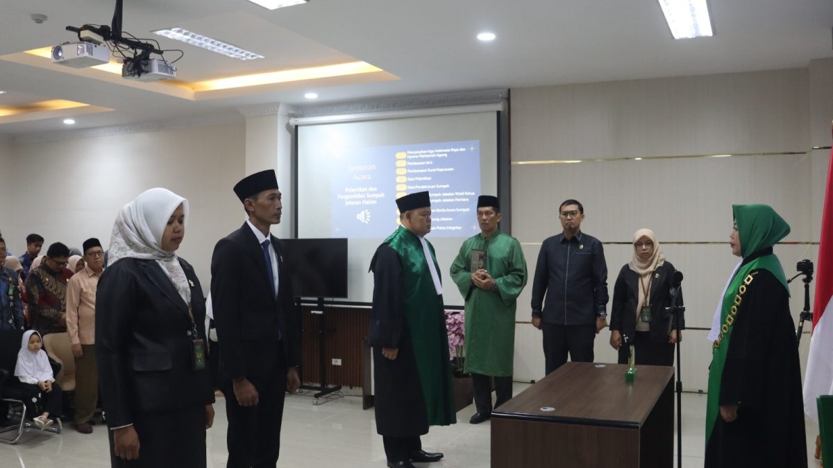 Ketua PA Gedong Tataan Lantik Wakil Ketua dan Panitera Pengganti Baru