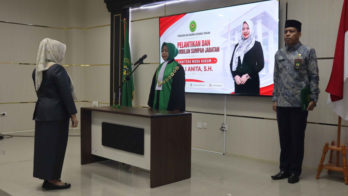 Pelantikan dan Pengambilan Sumpah Jabatan Panitera Muda Hukum Pengadilan Agama Gedong Tataan